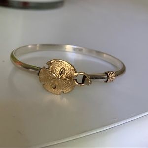 Cape cod 14k gold and sterling silver sand dollar bracelet size 6